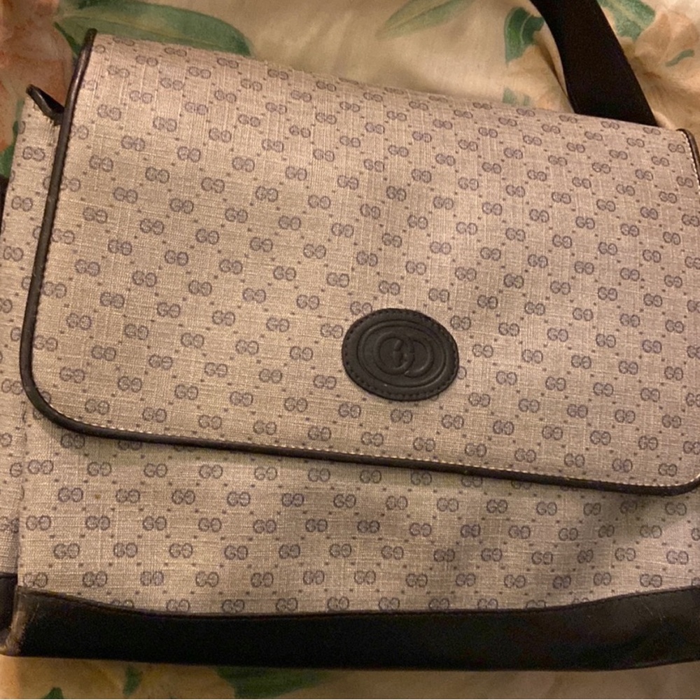 Gucci vintage bag blue authentic limited gg monogram signature leather trim